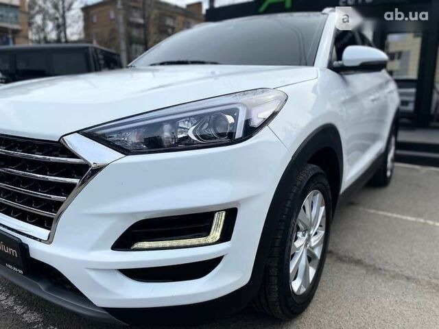 Хендай Туксон, объемом двигателя 1.6 л и пробегом 104 тыс. км за 24900 $, фото 4 на Automoto.ua