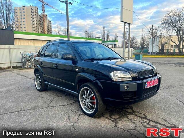 Хендай Туксон, об'ємом двигуна 2 л та пробігом 173 тис. км за 8000 $, фото 4 на Automoto.ua