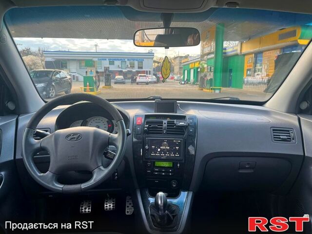 Хендай Туксон, об'ємом двигуна 2 л та пробігом 173 тис. км за 8000 $, фото 11 на Automoto.ua