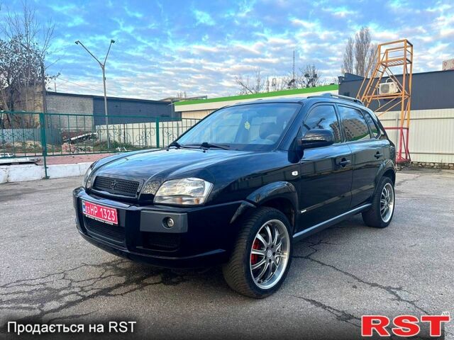 Хендай Туксон, об'ємом двигуна 2 л та пробігом 173 тис. км за 8000 $, фото 1 на Automoto.ua