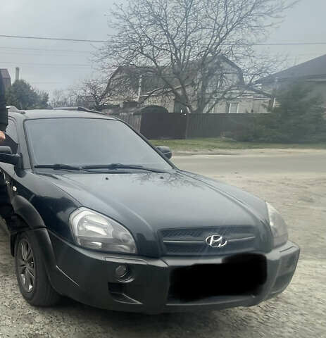 Хендай Туксон, об'ємом двигуна 1.98 л та пробігом 240 тис. км за 4300 $, фото 1 на Automoto.ua