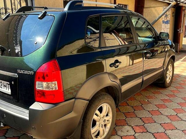 Хендай Туксон, об'ємом двигуна 2 л та пробігом 261 тис. км за 8000 $, фото 1 на Automoto.ua
