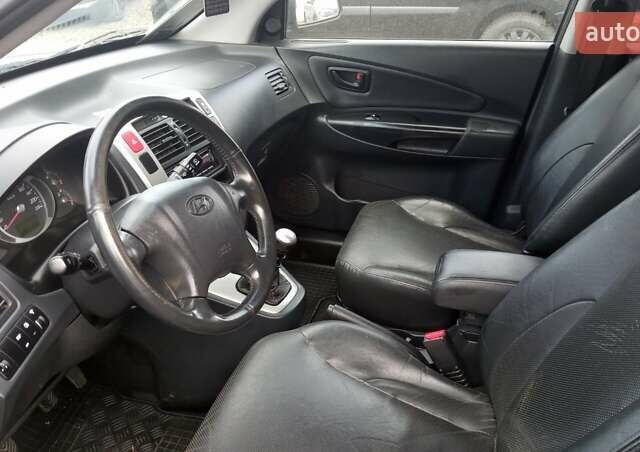 Хендай Туксон, объемом двигателя 2 л и пробегом 265 тыс. км за 7790 $, фото 6 на Automoto.ua