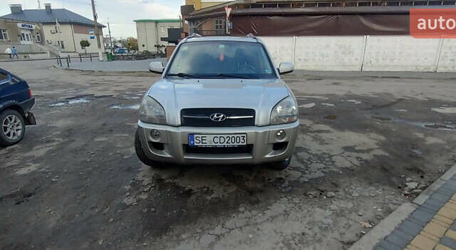 Хендай Туксон, об'ємом двигуна 2 л та пробігом 252 тис. км за 4300 $, фото 1 на Automoto.ua