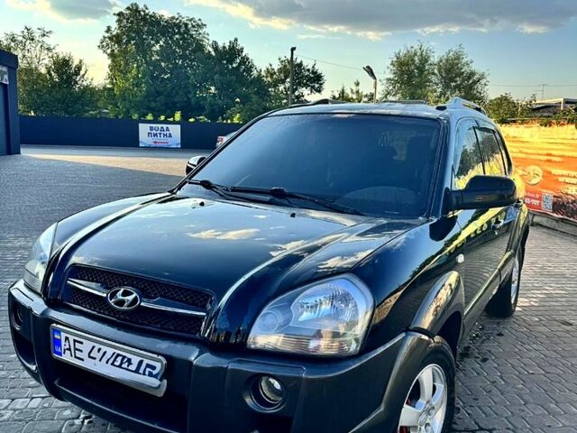 Хендай Туксон, об'ємом двигуна 2 л та пробігом 217 тис. км за 8300 $, фото 2 на Automoto.ua