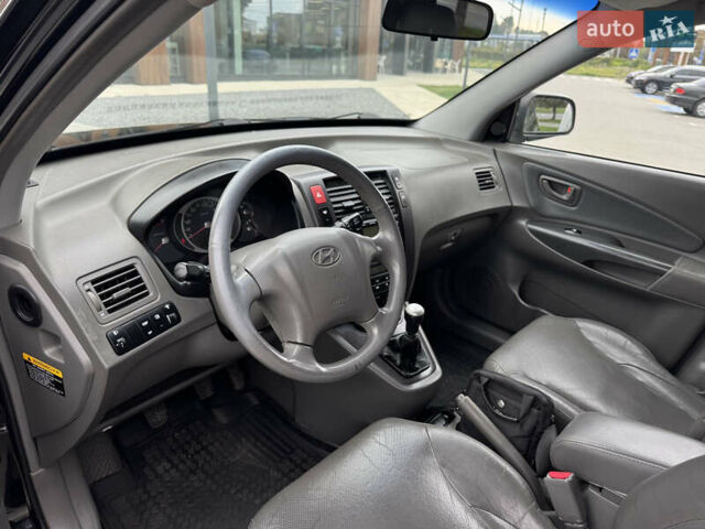 Хендай Туксон 2006 в Вознесенске на Automoto.ua Хендай Туксон, объемом двигателя 1.98 л и пробегом 228 тыс. км за 7700 $, фото 11 на Automoto.ua