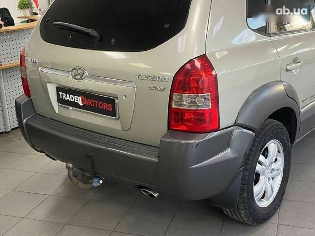 Хендай Туксон, объемом двигателя 2 л и пробегом 280 тыс. км за 7490 $, фото 9 на Automoto.ua