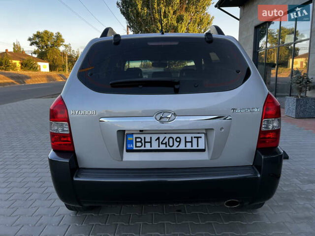 Хендай Туксон, объемом двигателя 2 л и пробегом 360 тыс. км за 6900 $, фото 7 на Automoto.ua