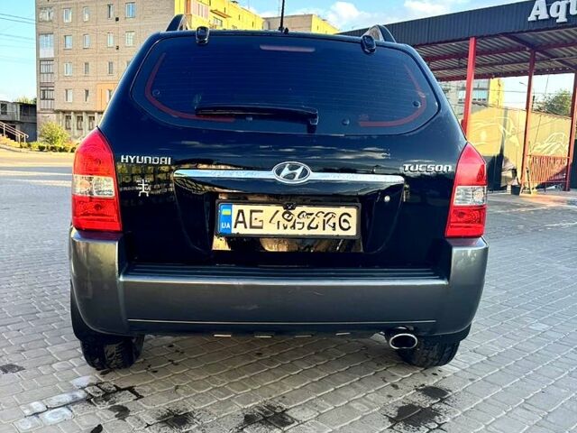 Хендай Туксон, об'ємом двигуна 2 л та пробігом 217 тис. км за 8300 $, фото 1 на Automoto.ua