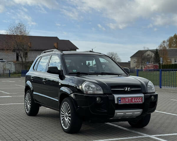 Хендай Туксон 2006 в Нововолынск на Automoto.ua Хендай Туксон, объемом двигателя 2 л и пробегом 228 тыс. км за 7500 $, фото 2 на Automoto.ua