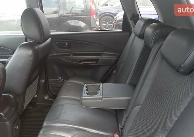 Хендай Туксон, объемом двигателя 2 л и пробегом 265 тыс. км за 7790 $, фото 2 на Automoto.ua