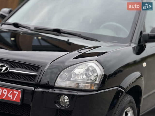 Хендай Туксон 2006 в Вознесенске на Automoto.ua Хендай Туксон, объемом двигателя 1.98 л и пробегом 228 тыс. км за 7700 $, фото 14 на Automoto.ua