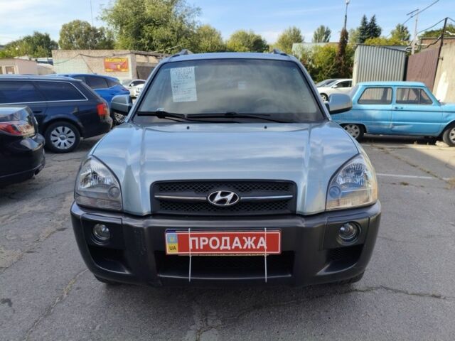 Хендай Туксон, об'ємом двигуна 2 л та пробігом 105 тис. км за 9700 $, фото 5 на Automoto.ua