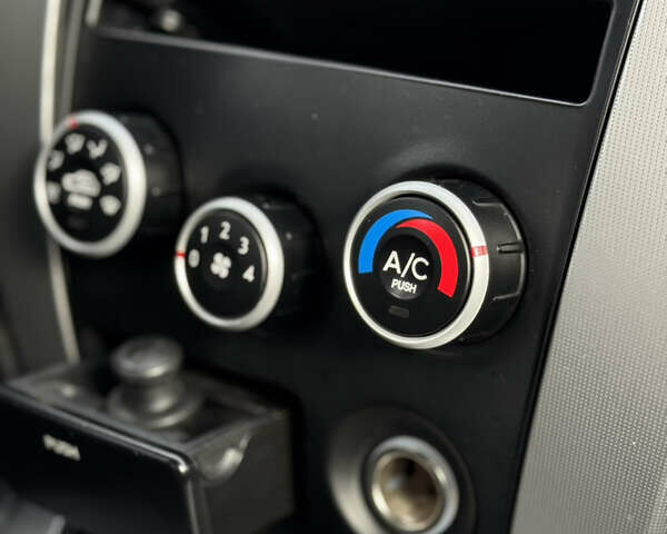 Хендай Туксон 2006 в Нововолынск на Automoto.ua Хендай Туксон, объемом двигателя 2 л и пробегом 228 тыс. км за 7500 $, фото 13 на Automoto.ua