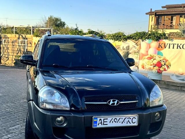 Хендай Туксон, об'ємом двигуна 2 л та пробігом 217 тис. км за 8300 $, фото 3 на Automoto.ua