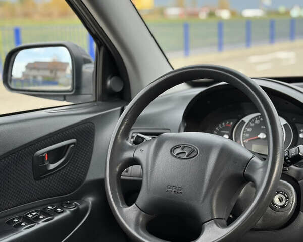 Хендай Туксон 2006 в Нововолынск на Automoto.ua Хендай Туксон, объемом двигателя 2 л и пробегом 228 тыс. км за 7500 $, фото 9 на Automoto.ua