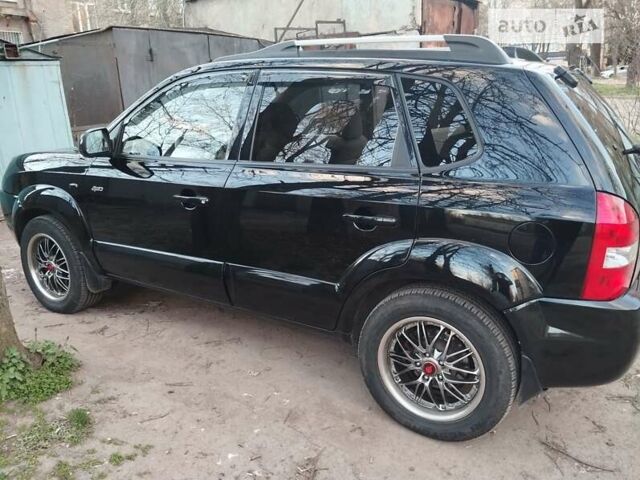 Хендай Туксон, об'ємом двигуна 2 л та пробігом 150 тис. км за 8300 $, фото 6 на Automoto.ua