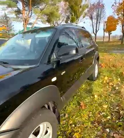 Хендай Туксон, объемом двигателя 2 л и пробегом 131 тыс. км за 8800 $, фото 2 на Automoto.ua
