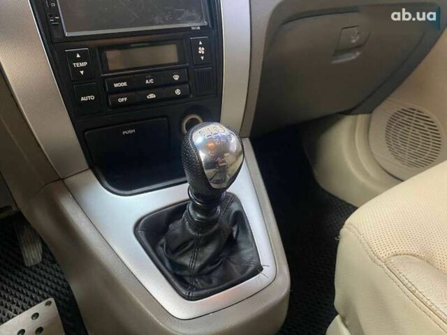 Хендай Туксон, объемом двигателя 2 л и пробегом 280 тыс. км за 7490 $, фото 27 на Automoto.ua