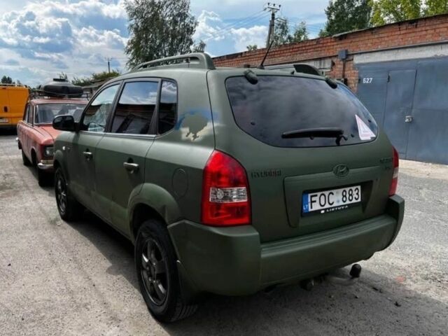 Хендай Туксон, об'ємом двигуна 2 л та пробігом 252 тис. км за 2500 $, фото 3 на Automoto.ua