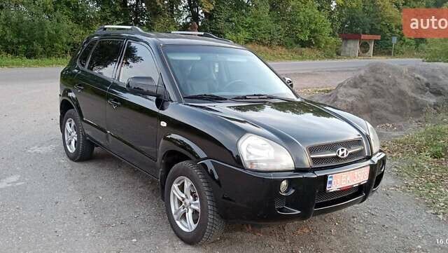 Хендай Туксон, объемом двигателя 2 л и пробегом 265 тыс. км за 7790 $, фото 9 на Automoto.ua