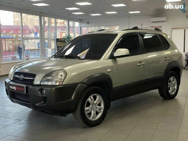 Хендай Туксон, объемом двигателя 2 л и пробегом 280 тыс. км за 7490 $, фото 6 на Automoto.ua