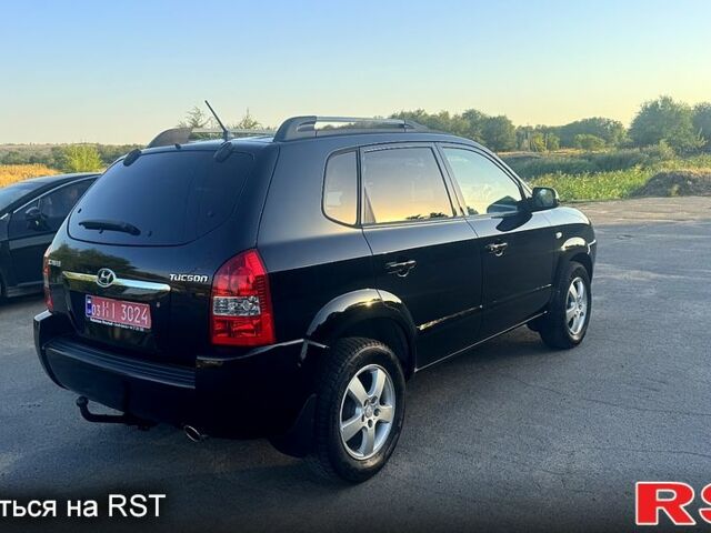 Хендай Туксон, объемом двигателя 2 л и пробегом 248 тыс. км за 7500 $, фото 4 на Automoto.ua