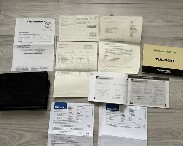 Хендай Туксон 2006 в Нововолынск на Automoto.ua Хендай Туксон, объемом двигателя 2 л и пробегом 228 тыс. км за 7500 $, фото 6 на Automoto.ua