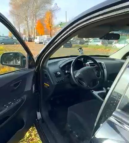 Хендай Туксон, объемом двигателя 2 л и пробегом 131 тыс. км за 8800 $, фото 1 на Automoto.ua