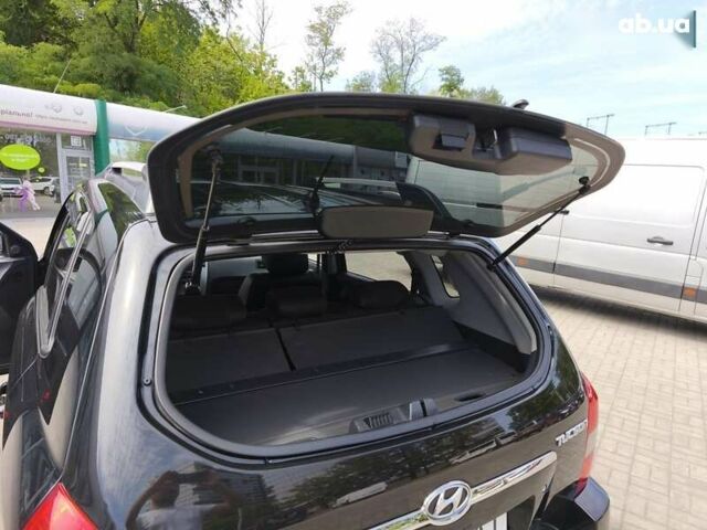 Хендай Туксон, объемом двигателя 0 л и пробегом 283 тыс. км за 8850 $, фото 17 на Automoto.ua