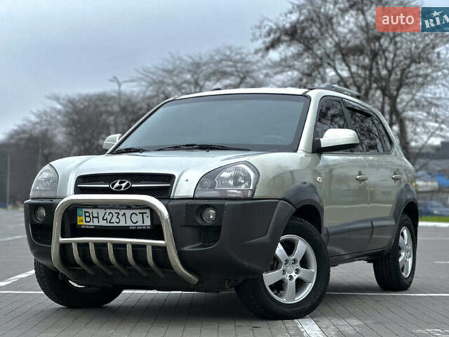 Хендай Туксон, объемом двигателя 0 л и пробегом 200 тыс. км за 7700 $, фото 1 на Automoto.ua