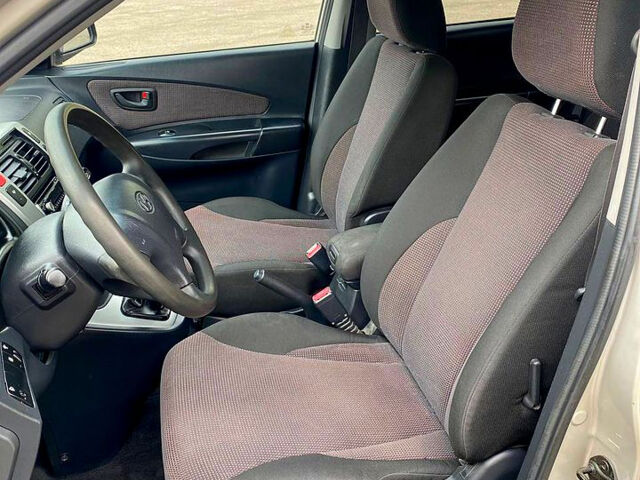 Хендай Туксон, об'ємом двигуна 2 л та пробігом 204 тис. км за 8000 $, фото 10 на Automoto.ua