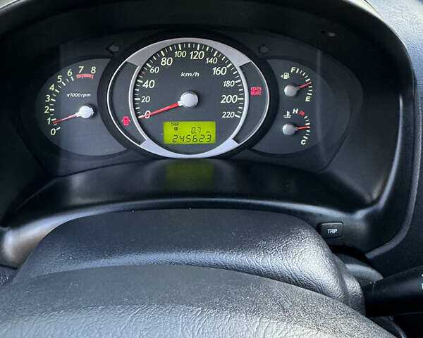 Хендай Туксон, объемом двигателя 2 л и пробегом 245 тыс. км за 7900 $, фото 31 на Automoto.ua