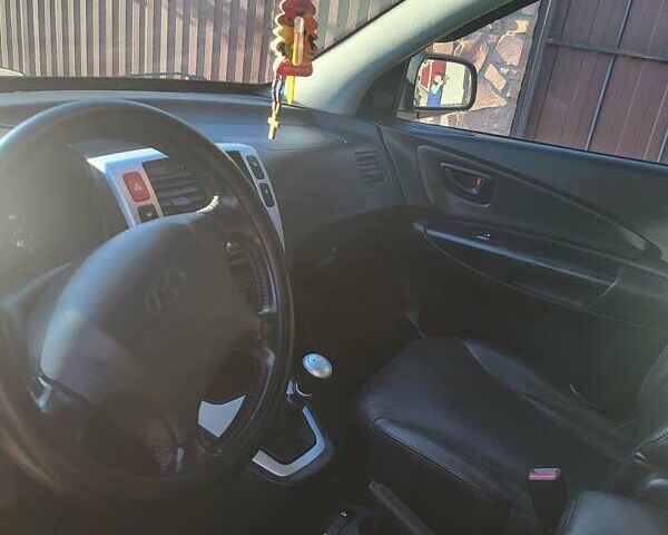 Хендай Туксон, объемом двигателя 0 л и пробегом 260 тыс. км за 7500 $, фото 11 на Automoto.ua
