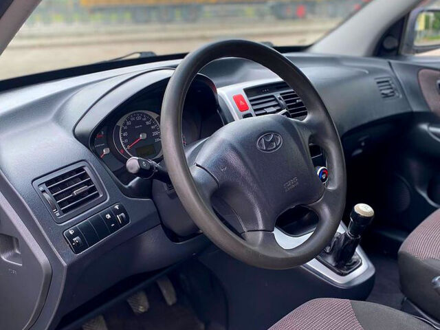 Хендай Туксон, об'ємом двигуна 2 л та пробігом 204 тис. км за 8000 $, фото 9 на Automoto.ua