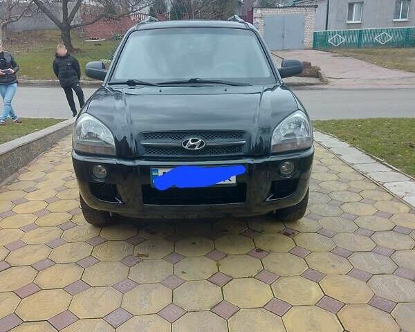 Хендай Туксон, объемом двигателя 2 л и пробегом 228 тыс. км за 8300 $, фото 2 на Automoto.ua