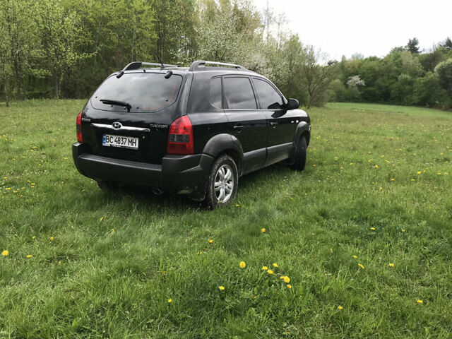 Хендай Туксон, об'ємом двигуна 2 л та пробігом 112 тис. км за 10500 $, фото 6 на Automoto.ua