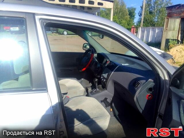Хендай Туксон, объемом двигателя 2 л и пробегом 270 тыс. км за 4760 $, фото 3 на Automoto.ua