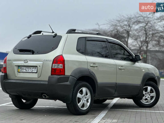 Хендай Туксон, объемом двигателя 0 л и пробегом 200 тыс. км за 7700 $, фото 14 на Automoto.ua