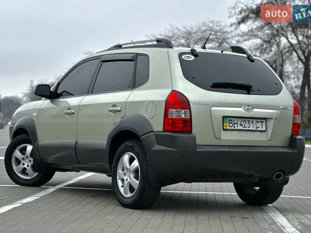 Хендай Туксон, объемом двигателя 0 л и пробегом 200 тыс. км за 7700 $, фото 12 на Automoto.ua