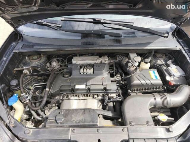 Хендай Туксон, объемом двигателя 0 л и пробегом 283 тыс. км за 8850 $, фото 16 на Automoto.ua