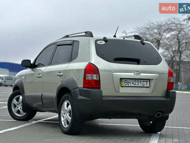 Хендай Туксон, объемом двигателя 0 л и пробегом 200 тыс. км за 7700 $, фото 10 на Automoto.ua