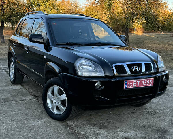 Хендай Туксон, объемом двигателя 2 л и пробегом 245 тыс. км за 7900 $, фото 14 на Automoto.ua