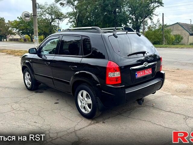 Хендай Туксон, об'ємом двигуна 2 л та пробігом 216 тис. км за 7800 $, фото 3 на Automoto.ua