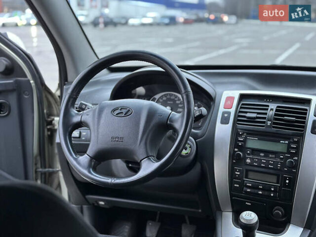 Хендай Туксон, объемом двигателя 0 л и пробегом 200 тыс. км за 7700 $, фото 45 на Automoto.ua