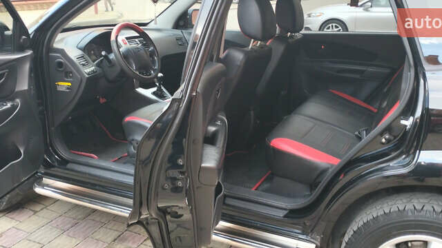 Хендай Туксон, объемом двигателя 1.99 л и пробегом 292 тыс. км за 8500 $, фото 8 на Automoto.ua