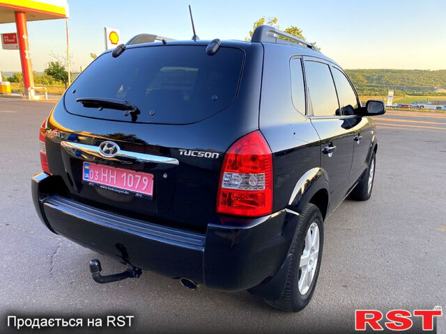 Хендай Туксон, объемом двигателя 2 л и пробегом 179 тыс. км за 7800 $, фото 7 на Automoto.ua