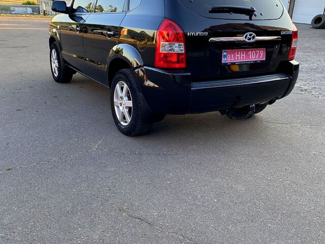 Хендай Туксон, объемом двигателя 2 л и пробегом 179 тыс. км за 7800 $, фото 2 на Automoto.ua