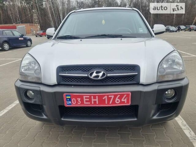 Хендай Туксон, об'ємом двигуна 2 л та пробігом 218 тис. км за 6900 $, фото 14 на Automoto.ua