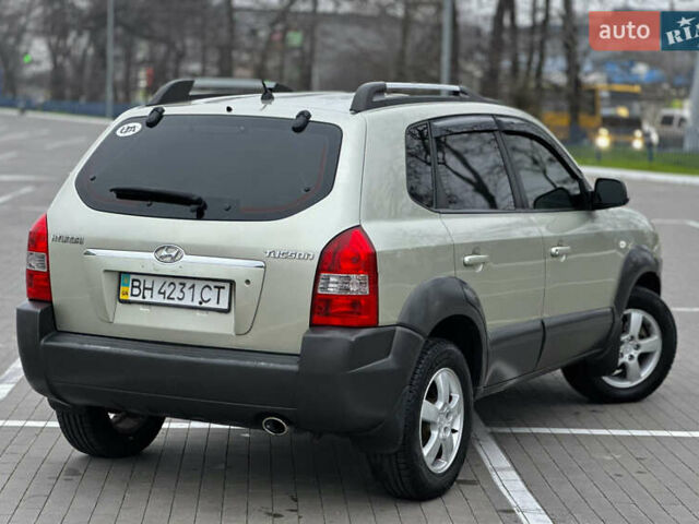 Хендай Туксон, объемом двигателя 0 л и пробегом 200 тыс. км за 7700 $, фото 3 на Automoto.ua